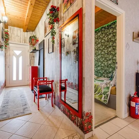 House Of Moments شقة Maglod