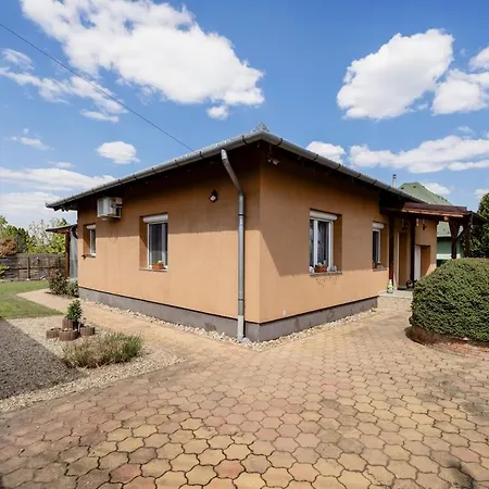 House Of Moments Maglod